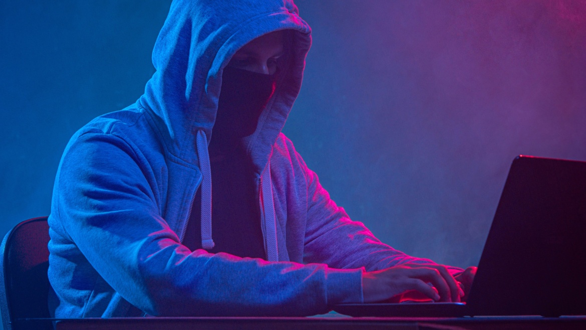 Attacchi hacker ed e-commerce, il lato “Dark” del web. Ecco come tutelare i propri clienti